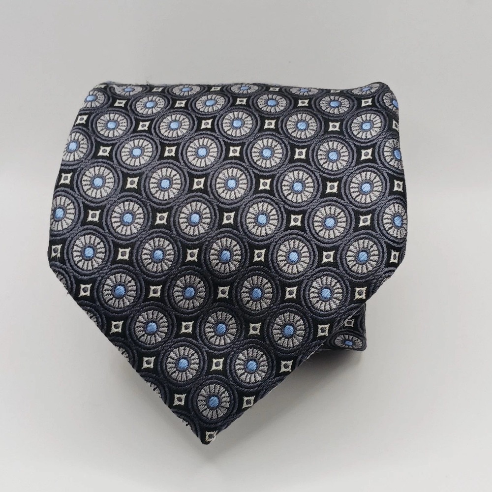 Tasso Elba Mens Silk Tie Blue Grey Black Geometric Medallion Hand Made Necktie